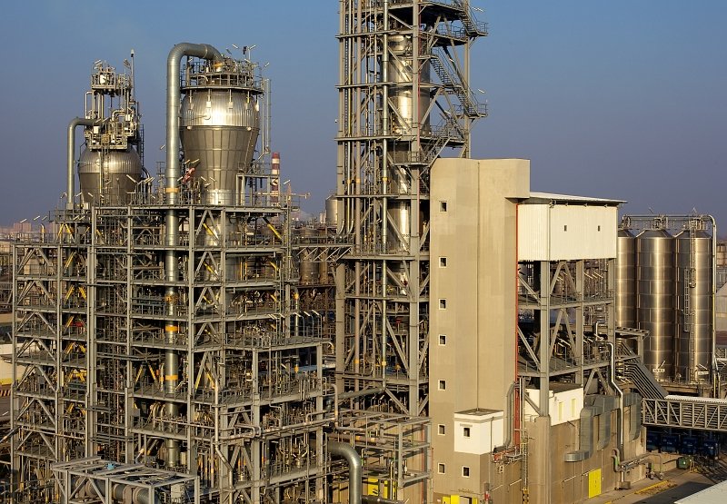 Slovnaft Petrochemicals sa zli so svojou materskou splonosou Slovnaft
