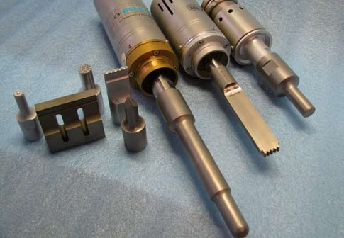 Ultrazvukov svaovn a dlen termoplast od firmy Belson