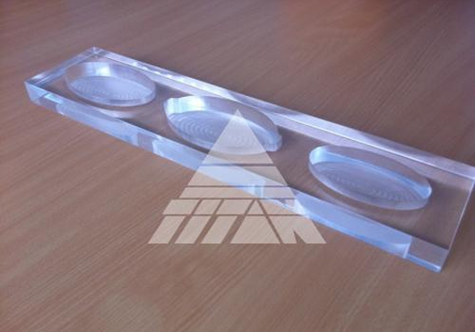 Kompaktn akryltov PMMA desky AKRYLON a PLEXIGLAS od firmy TITAN-Tatraplast