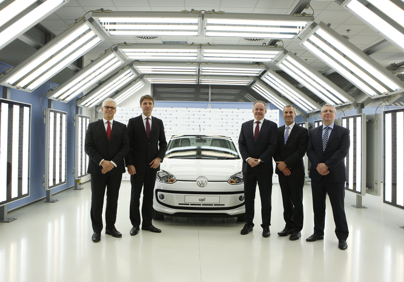 Prezident Slovensk republiky Andrej Kiska navtvil bratislavsk zvod Volkswagen Slovakia