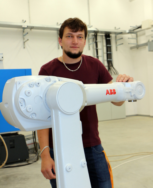 Marek Návara, aplikační inženýr KUBOUŠEK Systems s.r.o. Marek Návara, aplikační inženýr KUBOUŠEK Systems s.r.o.