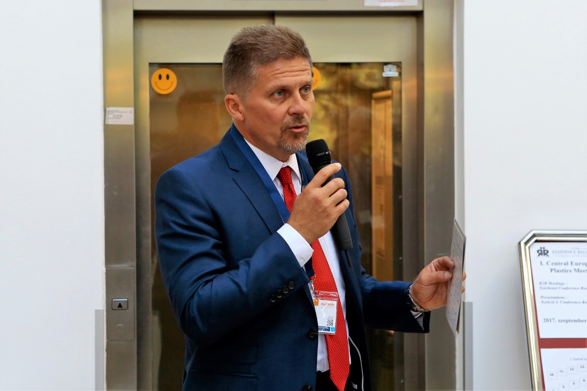 László Büdy ze společnosti MyCeppi otevřel setkání László Büdy ze společnosti MyCeppi otevřel setkání