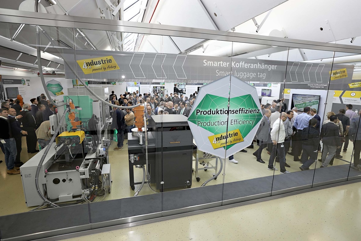 &bdquo;Industry 4.0 v praxi &ndash; Vědět, co je důležit&eacute;!&ldquo; bylo z&aacute;kladn&iacute; koncepc&iacute; akce Efficiency Arena 2017. 