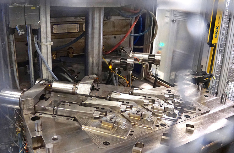 WITTMANN BATTENFELD WITTMANN BATTENFELD
