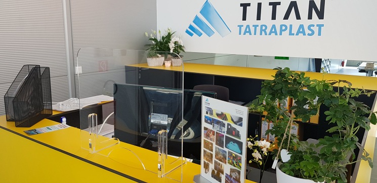 TITAN TITAN