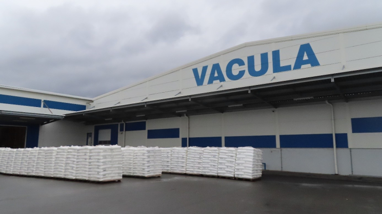 VACULA: technické plasty, dodavatel granulát plast