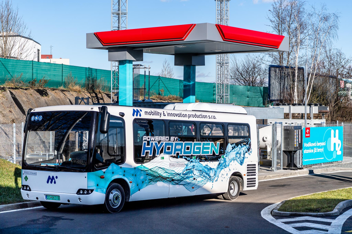 ORLEN Unipetrol - první vodíkový autobus a erpací stanice