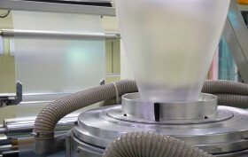 Společnost Ampacet uvádí na trh produkt ProVital+ PROFLOW 1485  Masterbatch pro zpracování polymerů bez obsahu PFAS  pro farmaceutické a lékařské aplikace